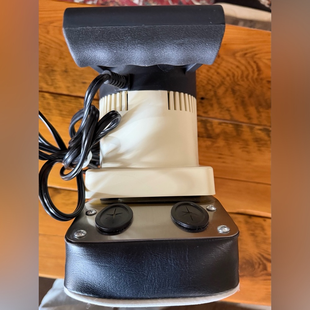 Med Massager Model MMB05 Therapeutic Massaging Device. - Picture 7 of 10